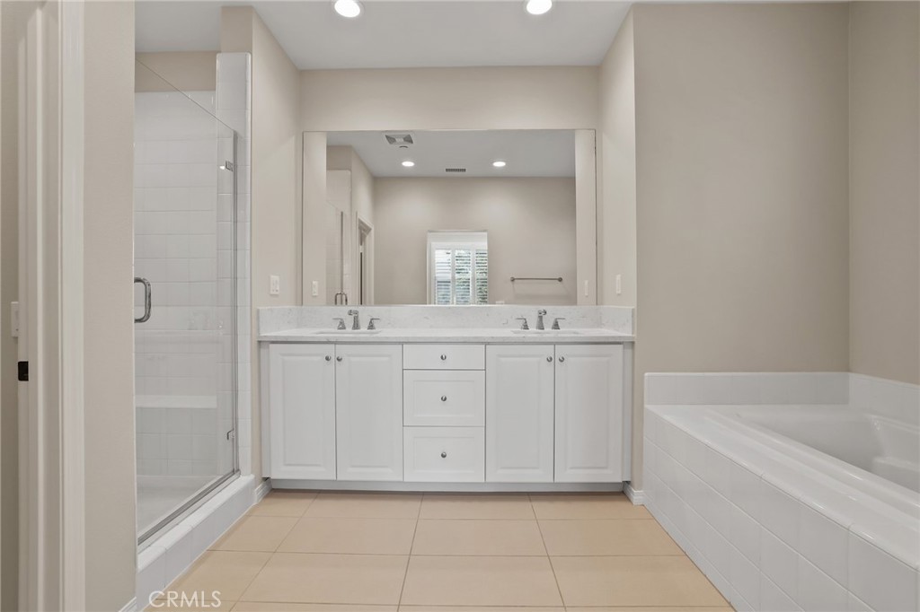 83 Henson Irvine, CA 92620 - Photo 14 of 31