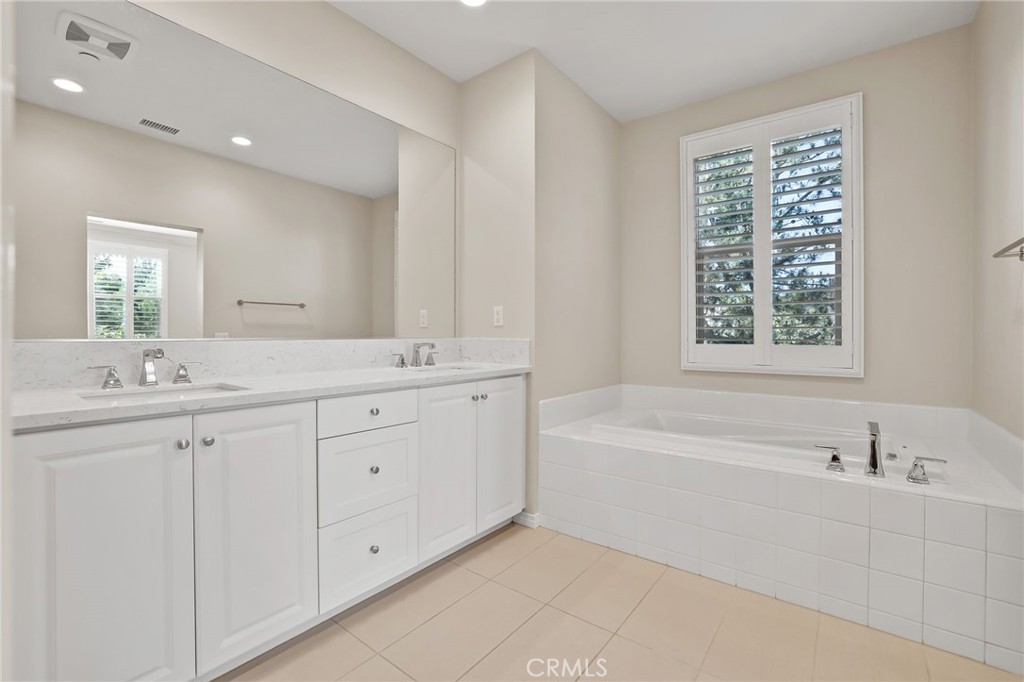 83 Henson Irvine, CA 92620 - Photo 16 of 31