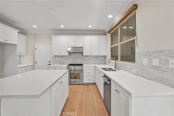 $1,880,000 | 83 Henson, Irvine, CA 92620