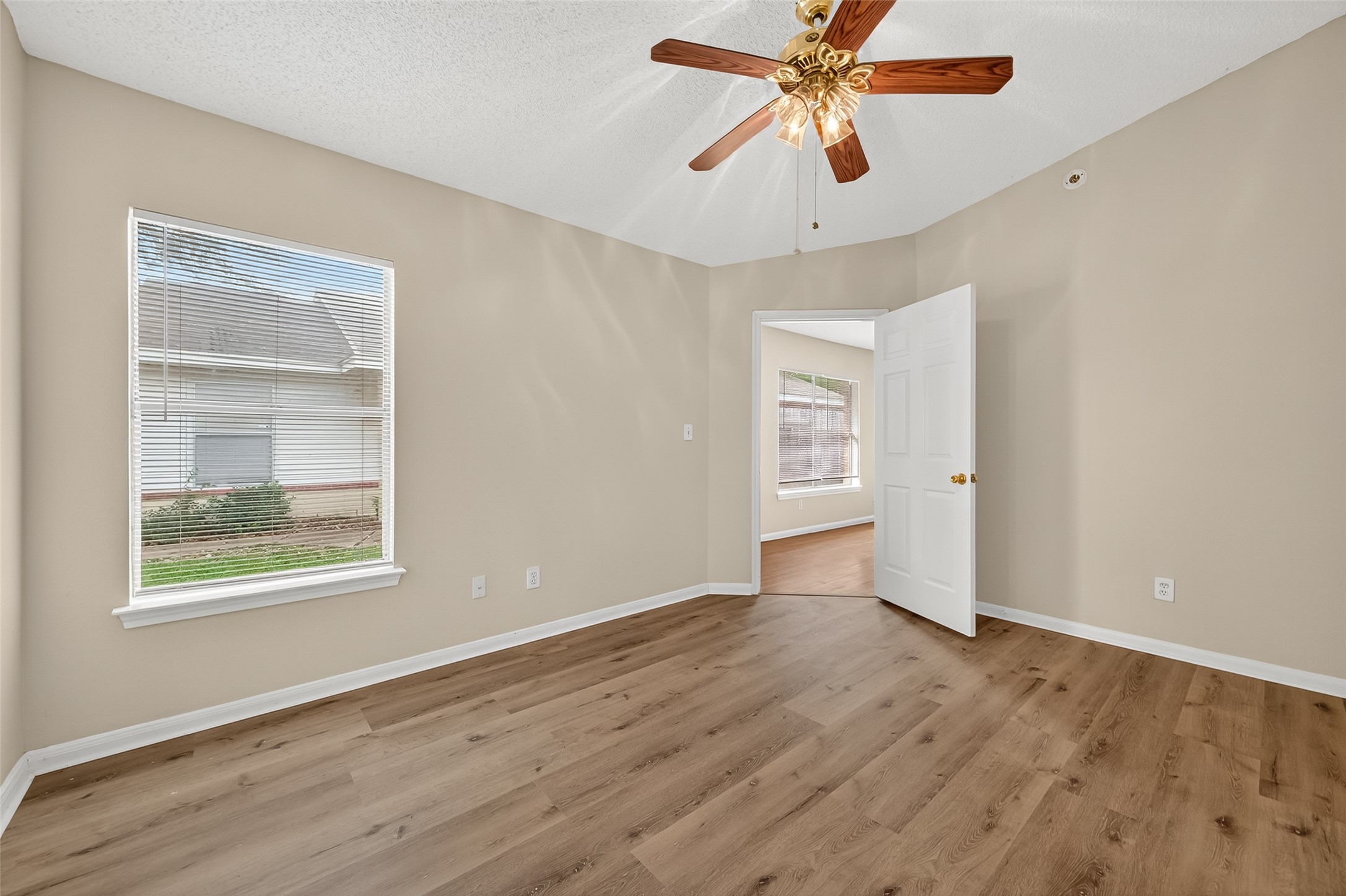 15747 Ridgegate Road Houston, TX 77053 - Photo 12 of 13