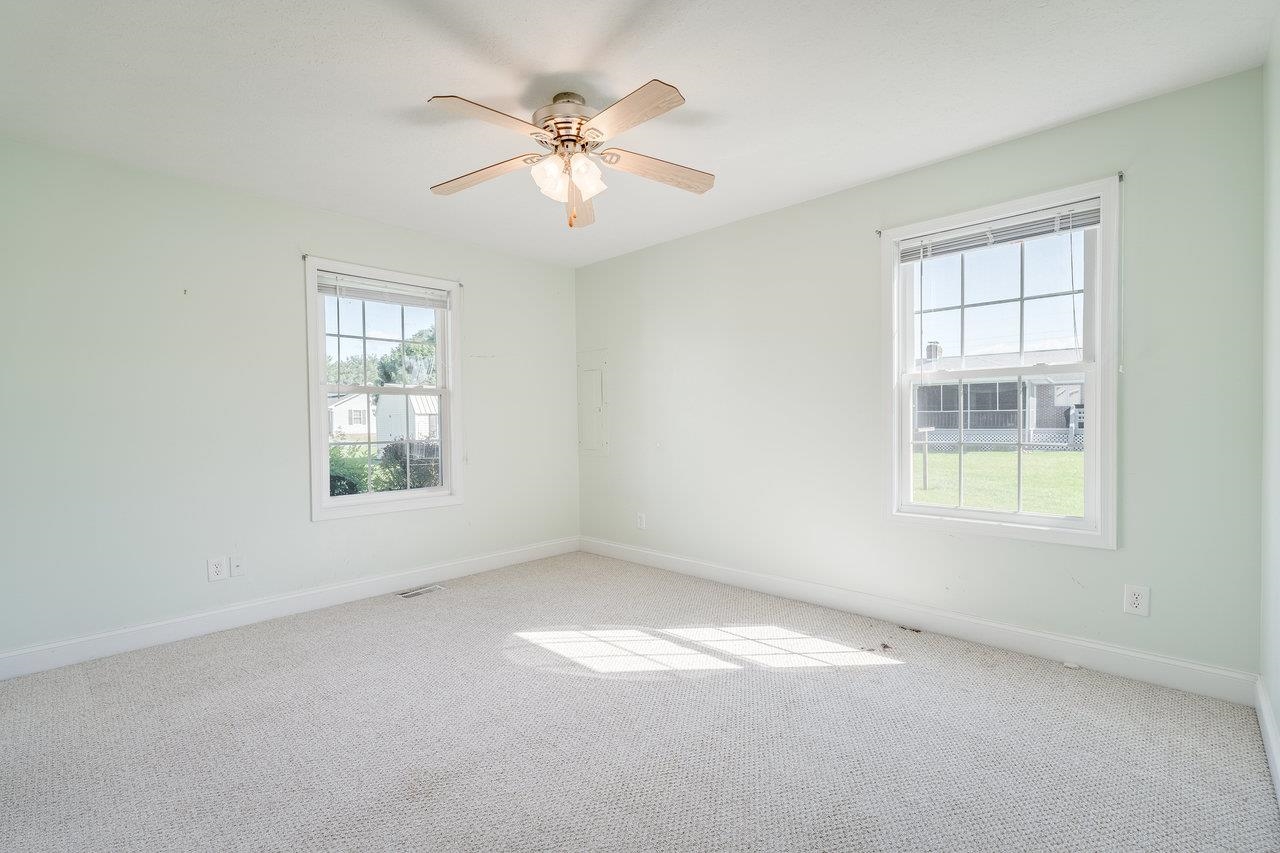 2145 Cloverleaf Lane Dayton, VA 22821 - Photo 21 of 39 Gallery Image 21