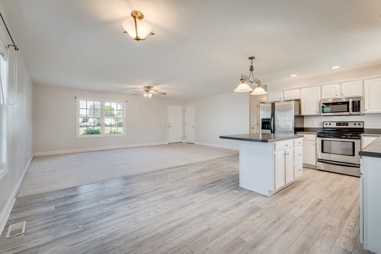 2145 Cloverleaf Lane Dayton, VA 22821 - Photo 6 of 39 Gallery Image 6