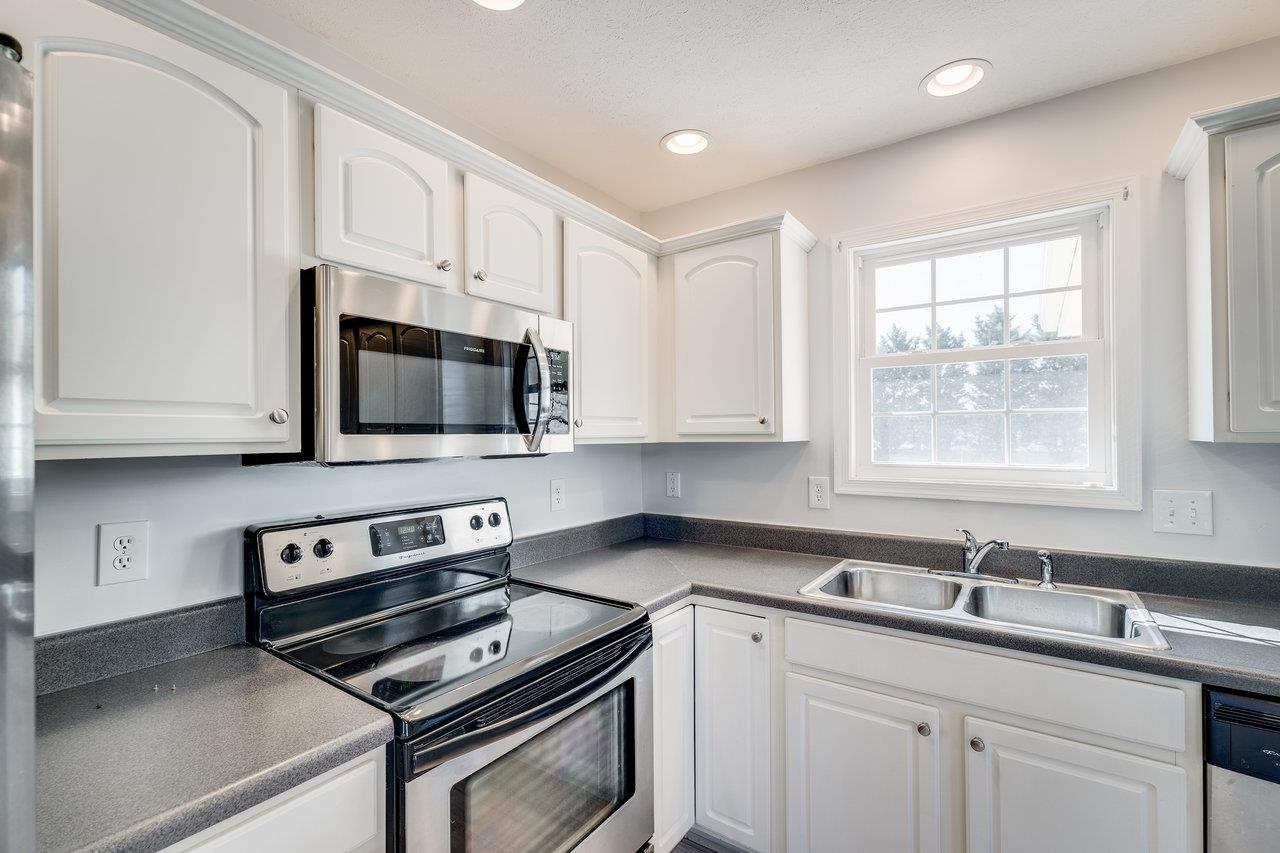 2145 Cloverleaf Lane Dayton, VA 22821 - Photo 10 of 39 Gallery Image 10