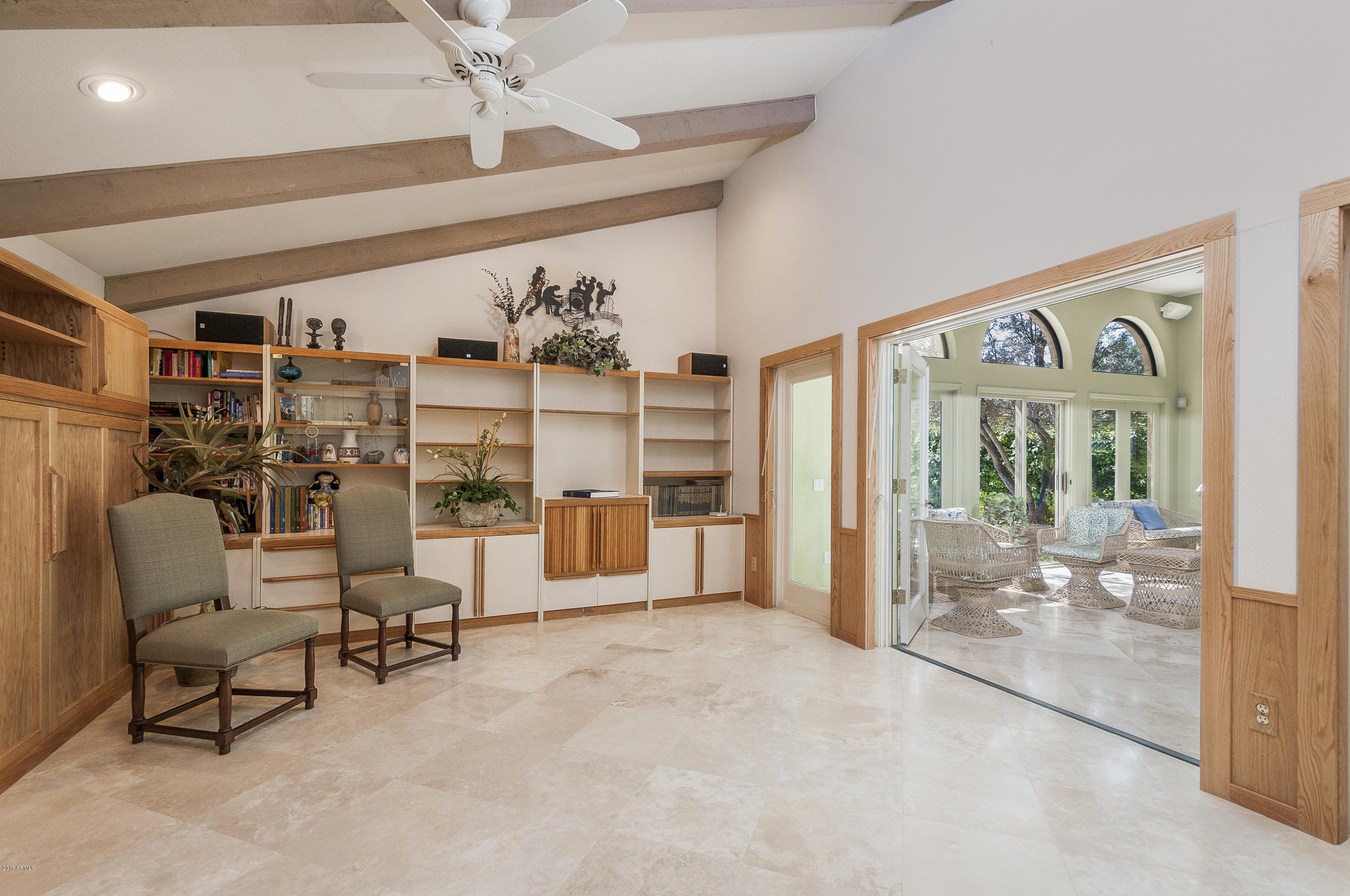 6801 North 1st Place Phoenix, AZ 85012 - Photo 12 of 32 Bonus Room with 2 Murphy Beds