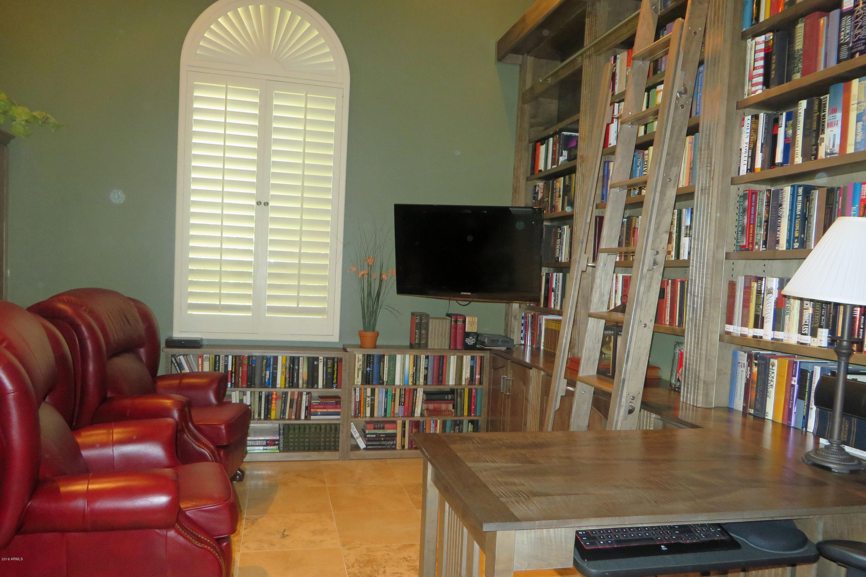 6801 North 1st Place Phoenix, AZ 85012 - Photo 20 of 32 Ely study_bedroom murphy bed up