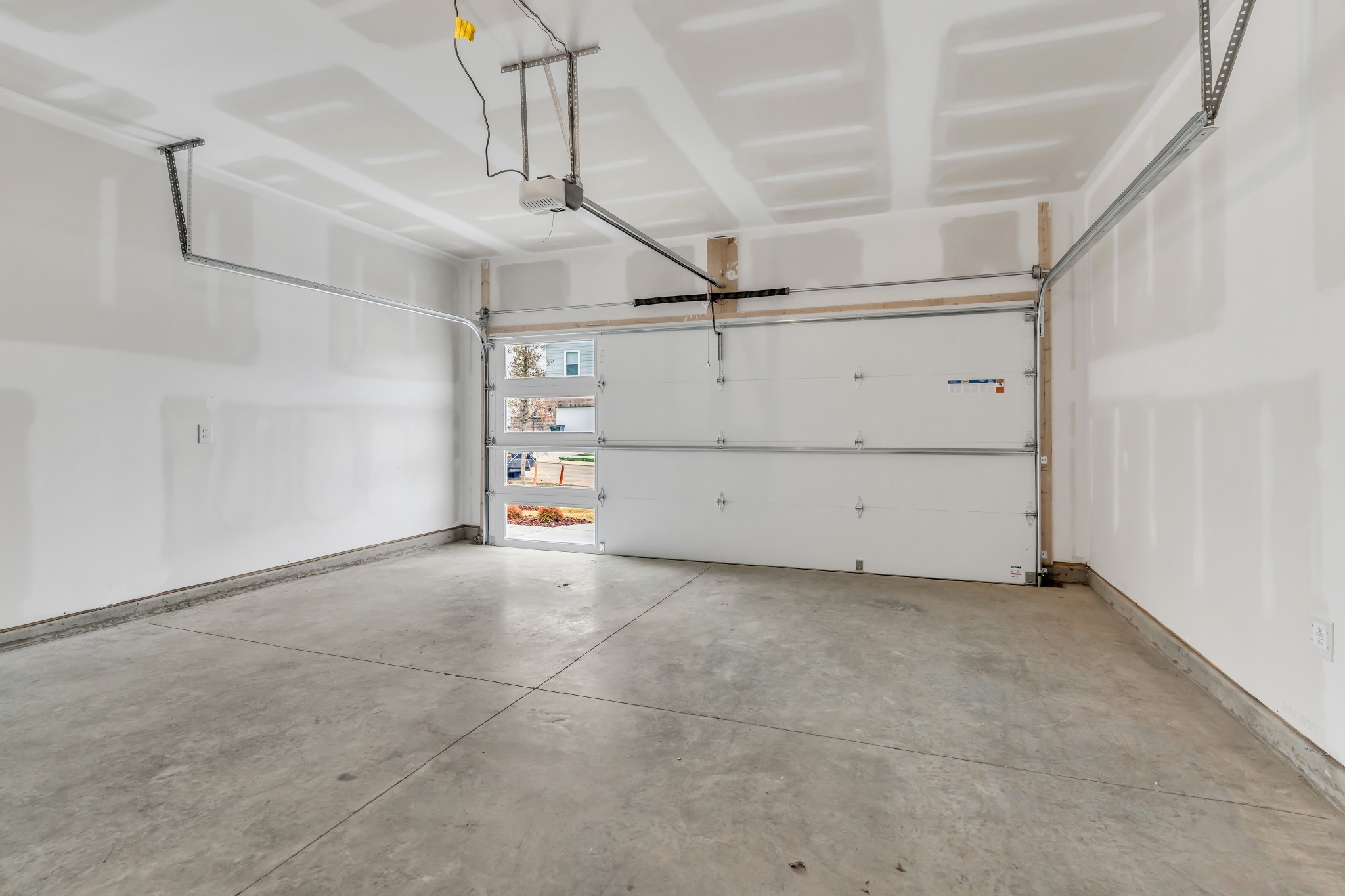 945 Brooklyn Xing Road Gallatin, TN 37066 - Photo 15 of 15 a view of a garage