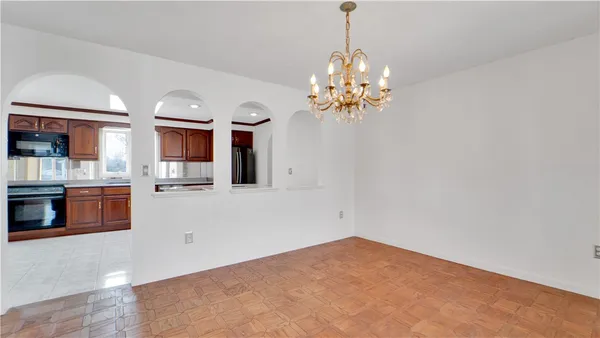 $349,900 | 122 Pine Valley Drive, Greece, NY 14626