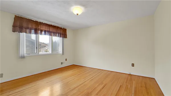 $349,900 | 122 Pine Valley Drive, Greece, NY 14626