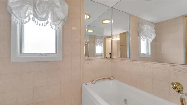 $349,900 | 122 Pine Valley Drive, Greece, NY 14626