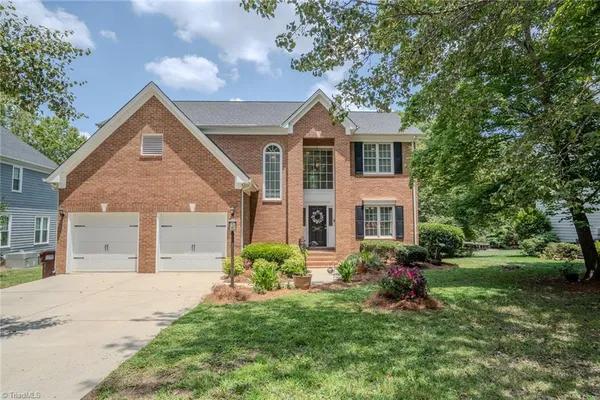 $440,000 | 3221 Peninsula Drive, Jamestown, NC 27282