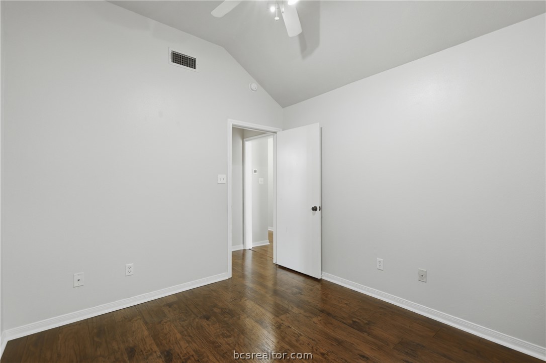 1707 Beaver Pond Court Bryan, TX 77807 - Photo 11 of 33
