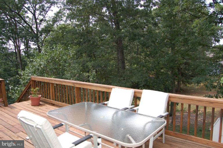 120 Gloucester Road Front Royal, VA 22630 - Photo 5 of 30 Deck