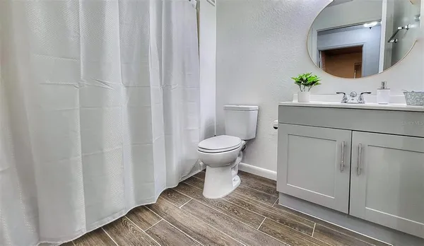 $1,600 | 3705 Southwest 27th Street, Unit 224, Gainesville, FL 32608