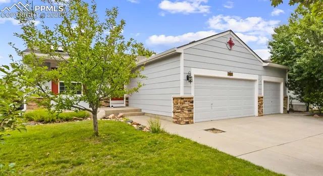$499,900 | 7558 Patina Court, Colorado Springs, CO 80922