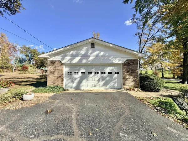 $269,900 | 13112 West 230 North, Linton, IN 47441