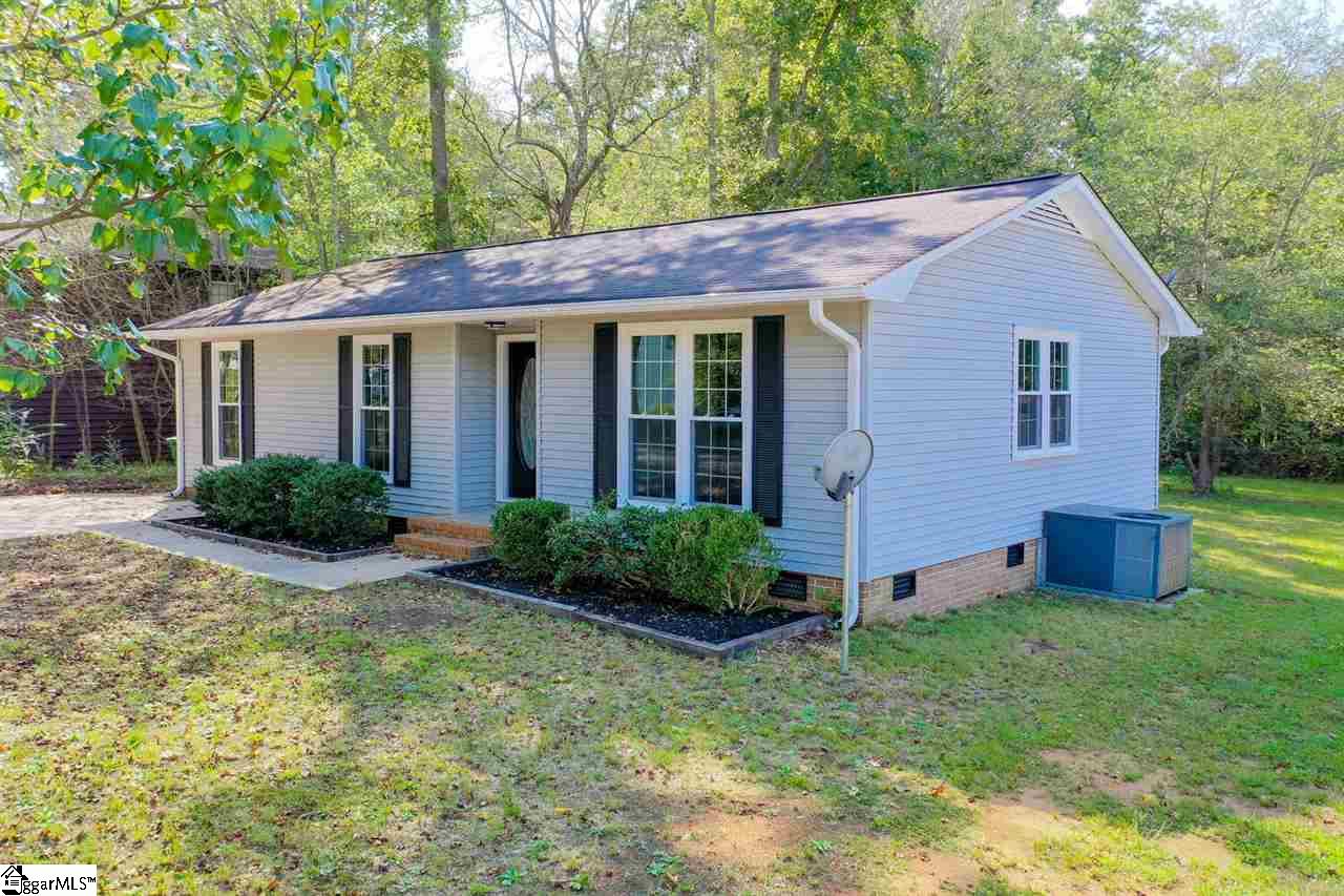 10 Ridge Court Williamston, SC 29697 - Photo 1 of 25 Gallery Image 1