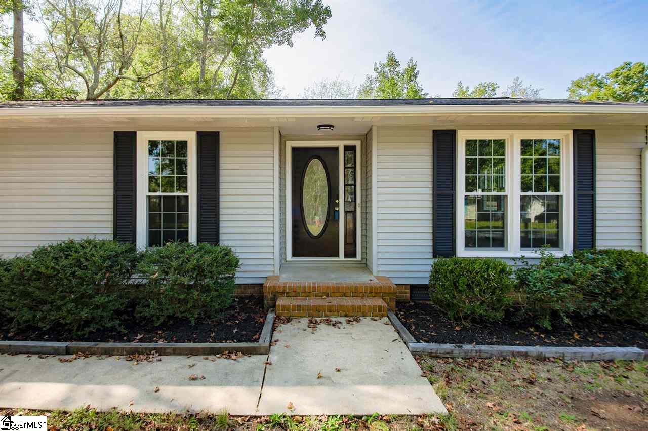 10 Ridge Court Williamston, SC 29697 - Photo 4 of 25 Gallery Image 4