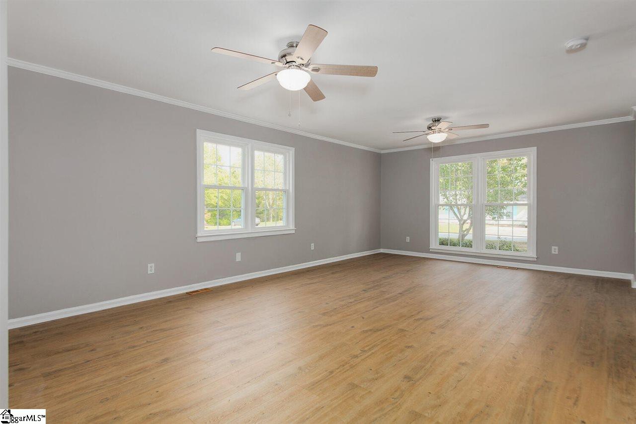 10 Ridge Court Williamston, SC 29697 - Photo 5 of 25 Gallery Image 5
