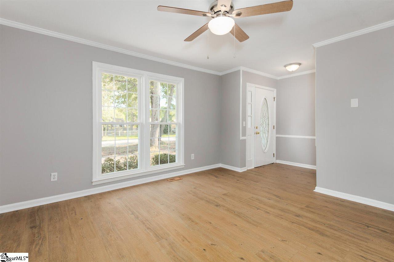 10 Ridge Court Williamston, SC 29697 - Photo 6 of 25 Gallery Image 6