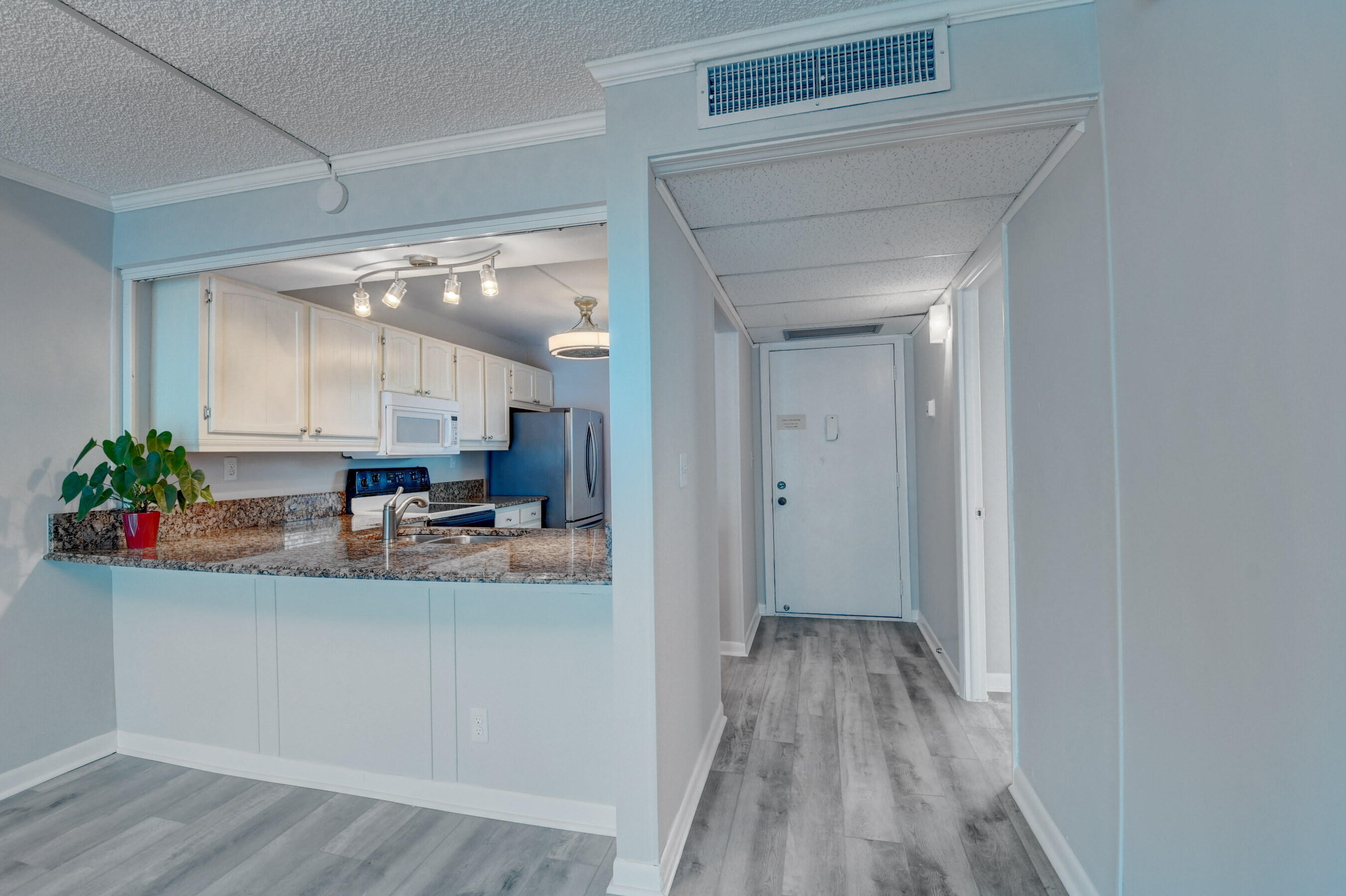 12 Royal Palm Way, Unit 203 Boca Raton, FL 33432 - Photo 3 of 50 07_dsc_5908_09_10_11_12