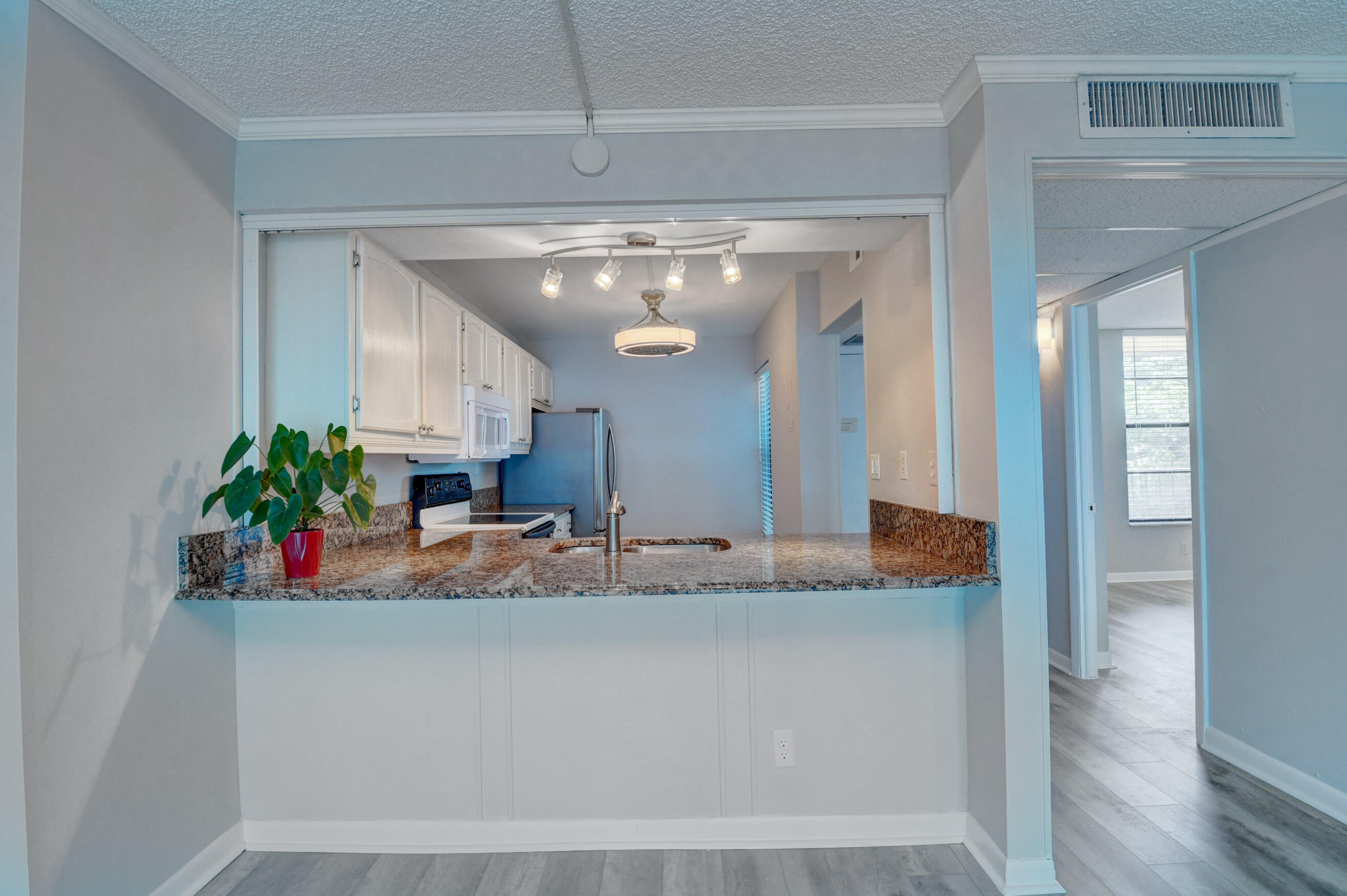 12 Royal Palm Way, Unit 203 Boca Raton, FL 33432 - Photo 6 of 50 12_dsc_5933_4_5_6_7