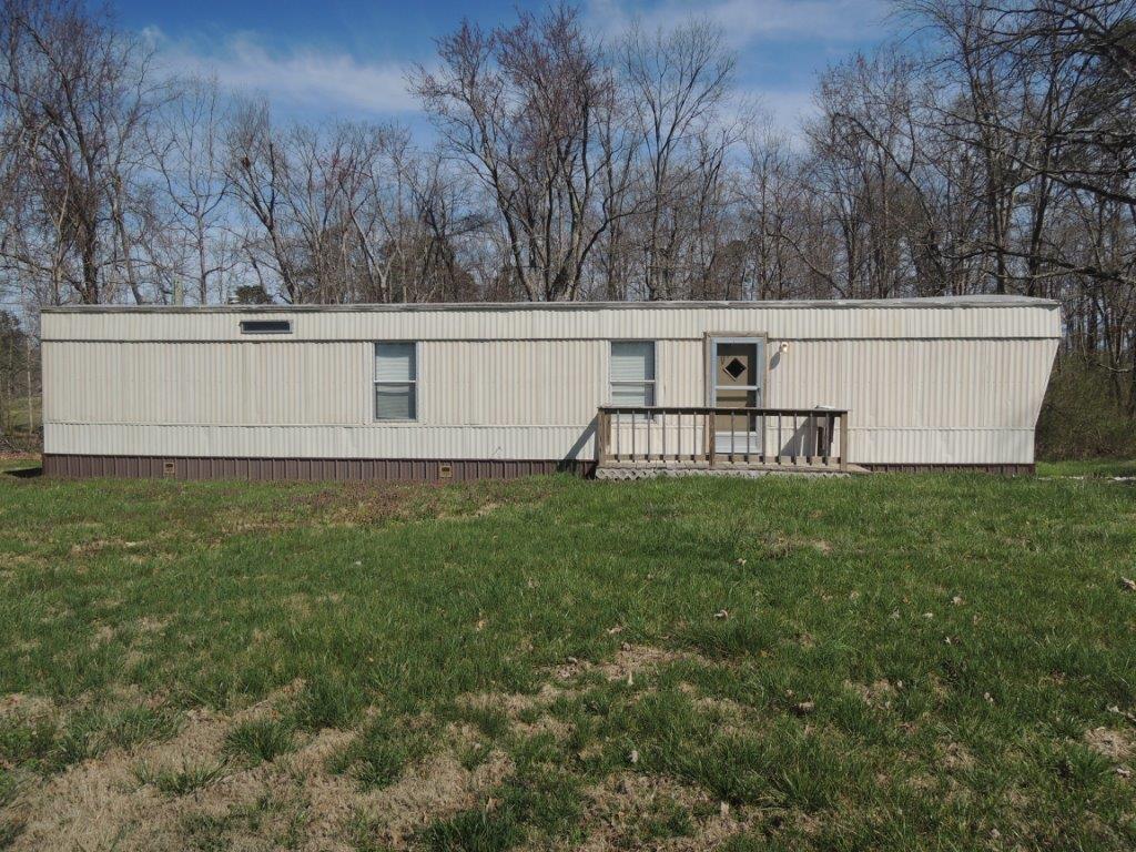 2073 Memory Garden Road Jamestown, TN 38556 - Photo 1 of 9 DSCN5141