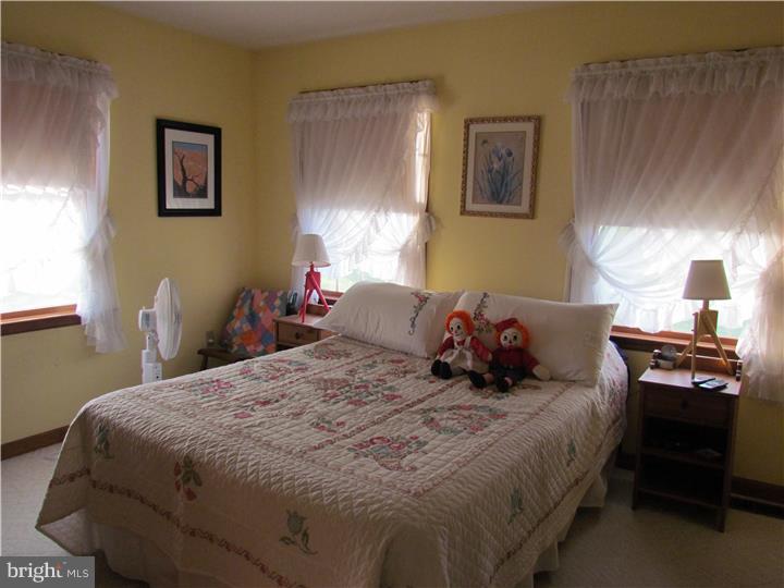 370 Friends Road Birdsboro, PA 19508 - Photo 12 of 25 Gallery Image 12