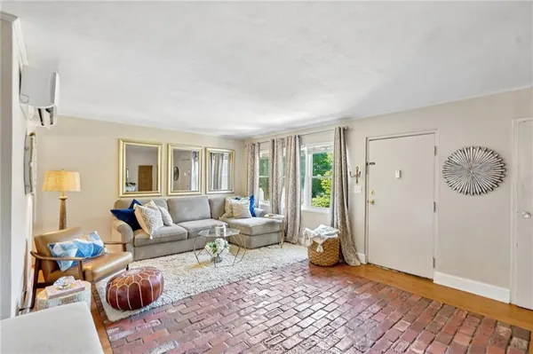 $250,000 | 284 Lakemoore Drive Northeast, Unit B, Atlanta, GA 30342