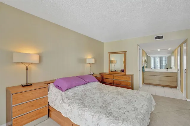 $545,000 | 1010 South Ocean Boulevard, Unit 912, Pompano Beach, FL 33062