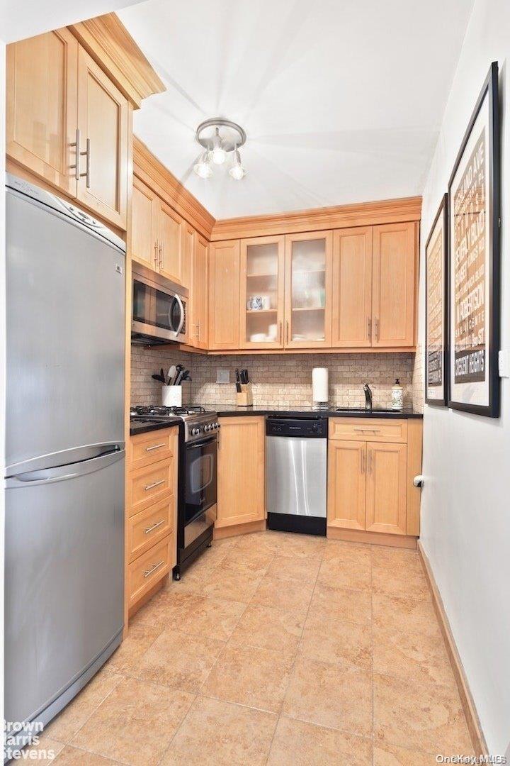 102-10 66th Road, Unit 12C Queens, NY 11375 - Photo 1 of 1 Kitchen