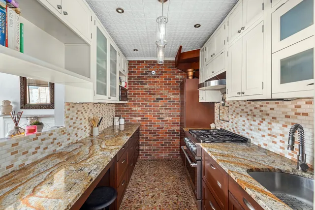 $2,750,000 | 434 West 23rd Street, Unit D | Chelsea