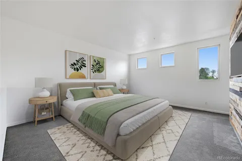 $558,888 | 220 Roslyn Street, Unit 706, Denver, CO 80230