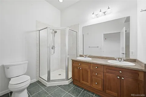 $558,888 | 220 Roslyn Street, Unit 706, Denver, CO 80230
