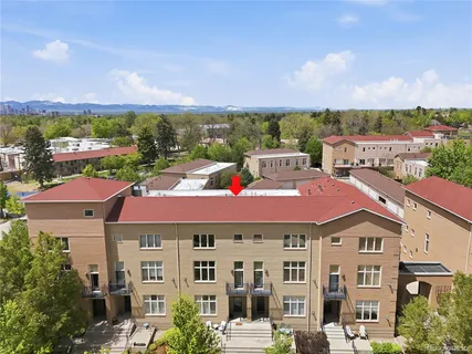 $558,888 | 220 Roslyn Street, Unit 706, Denver, CO 80230