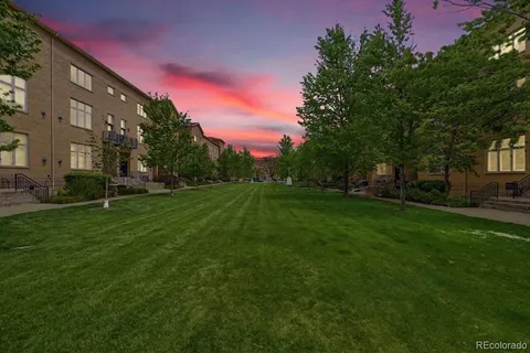 $558,888 | 220 Roslyn Street, Unit 706, Denver, CO 80230