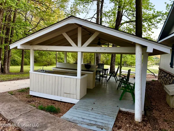 $535,000 | 1250 Friendship E Road, Charleston, MS 38921