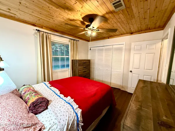 $535,000 | 1250 Friendship E Road, Charleston, MS 38921