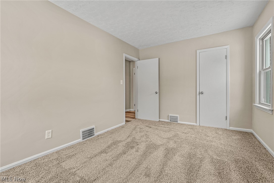 5527 Wilson Mills Road Cleveland, OH 44143 - Photo 14 of 34