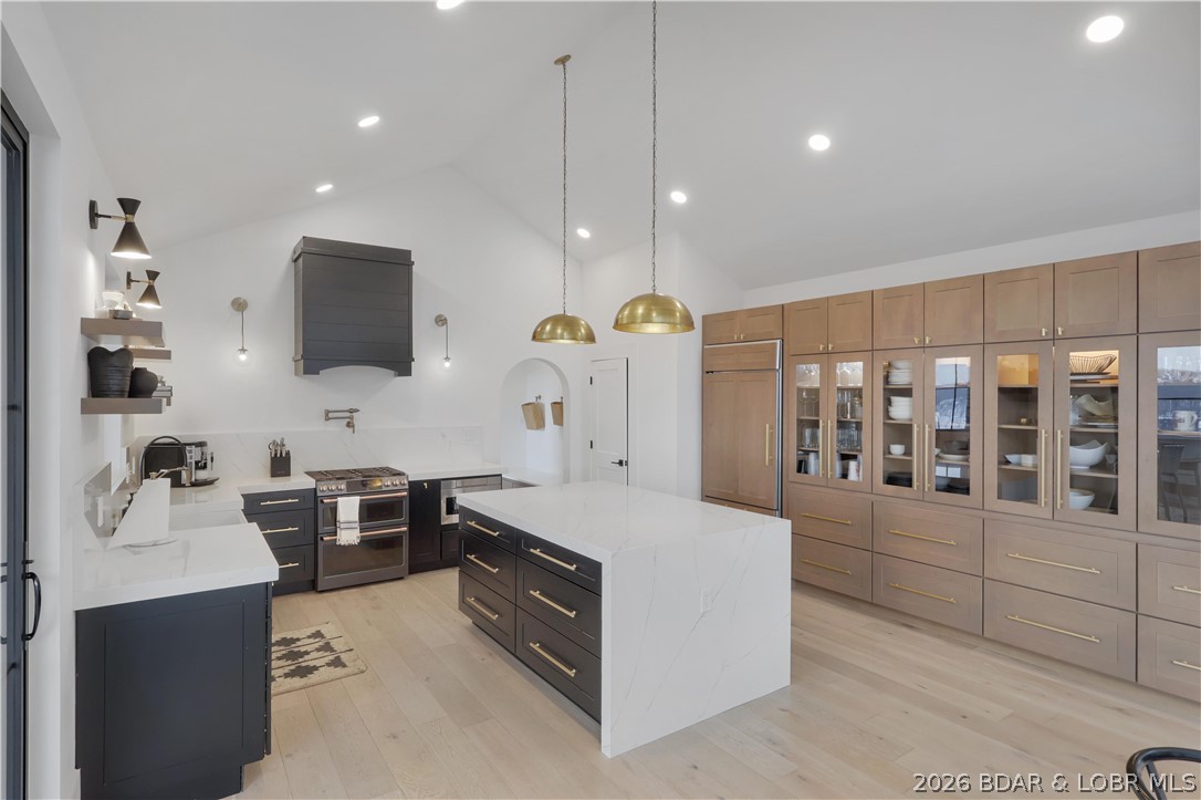 903 Dogwood Road Lake Ozark, MO 65049 - Photo 11 of 72 Gourmet Kitchen