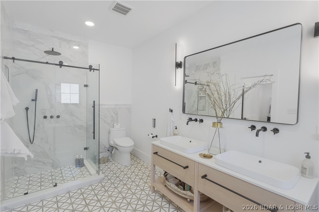 903 Dogwood Road Lake Ozark, MO 65049 - Photo 28 of 72