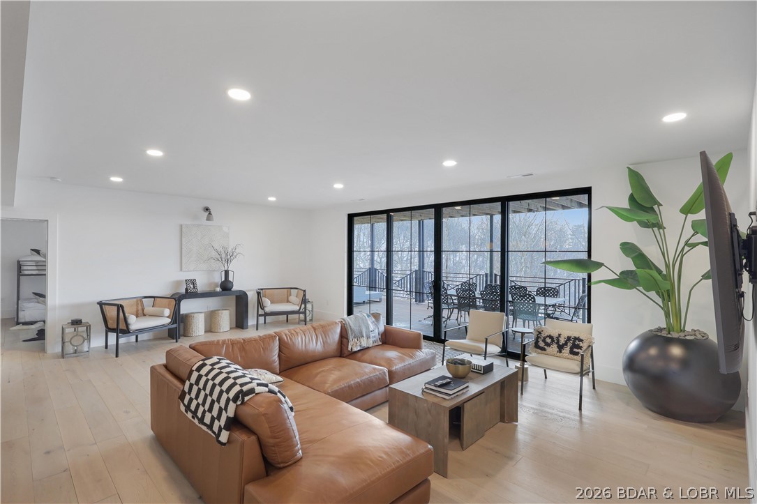 903 Dogwood Road Lake Ozark, MO 65049 - Photo 40 of 72 Sliders to lower level deck