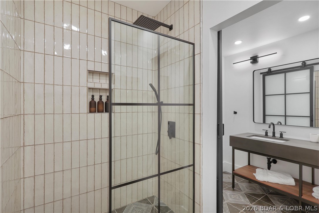 903 Dogwood Road Lake Ozark, MO 65049 - Photo 60 of 72