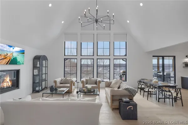 $2,900,000 | 903 Dogwood Road, Lake Ozark, MO 65049