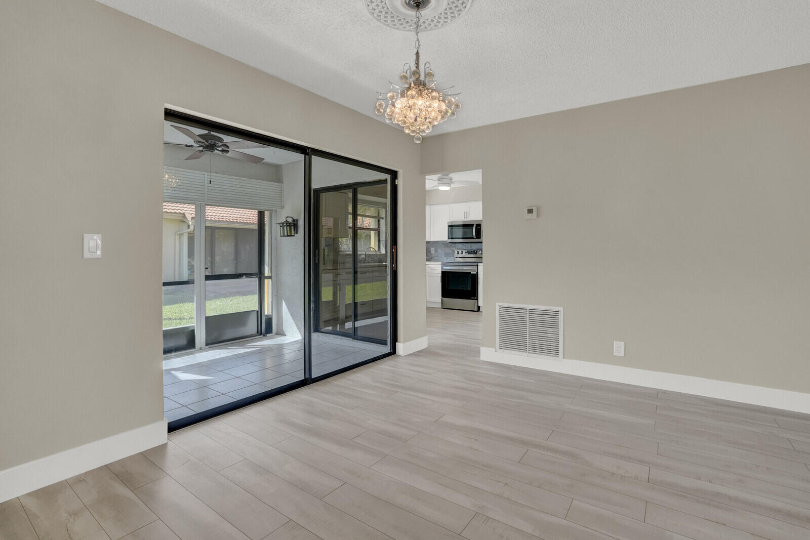 4500 Pandanus Tree Road, Unit A Boynton Beach, FL 33436 - Photo 16 of 36 Living Area