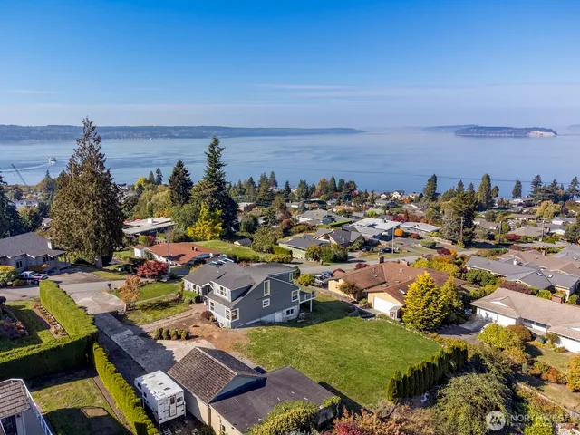 $1,399,000 | 5037 33rd Avenue West, Everett, WA 98203
