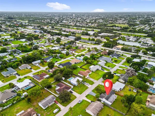 $355,000 | 461 Southwest Meadow Terrace, Port St. Lucie, FL 34984