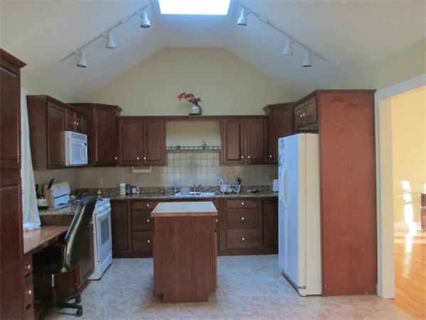 419 Springdale Road Westfield, MA 01085 - Photo 5 of 15 Gallery Image 5