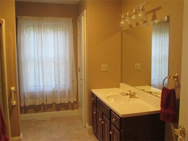 419 Springdale Road Westfield, MA 01085 - Photo 7 of 15 Gallery Image 7