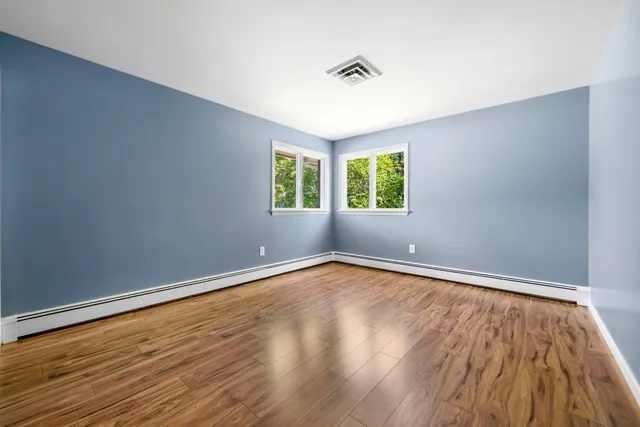 $465,000 | 126 Cohas Avenue, Manchester, NH 03109