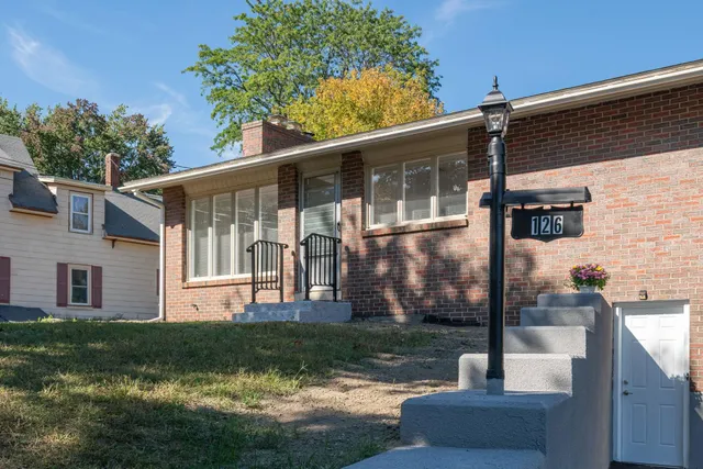 $465,000 | 126 Cohas Avenue, Manchester, NH 03109